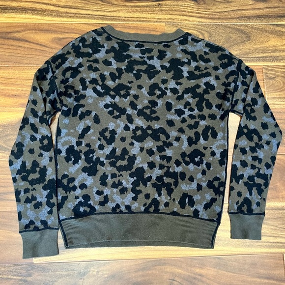 Long sleeve camo print sweater from Anthropologie size S - Picture 4 of 7